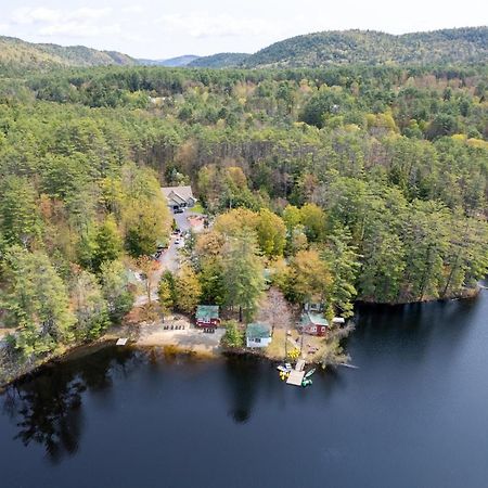 Hide-A-Way Waterfront Cottages Lake Luzerne Exterior photo