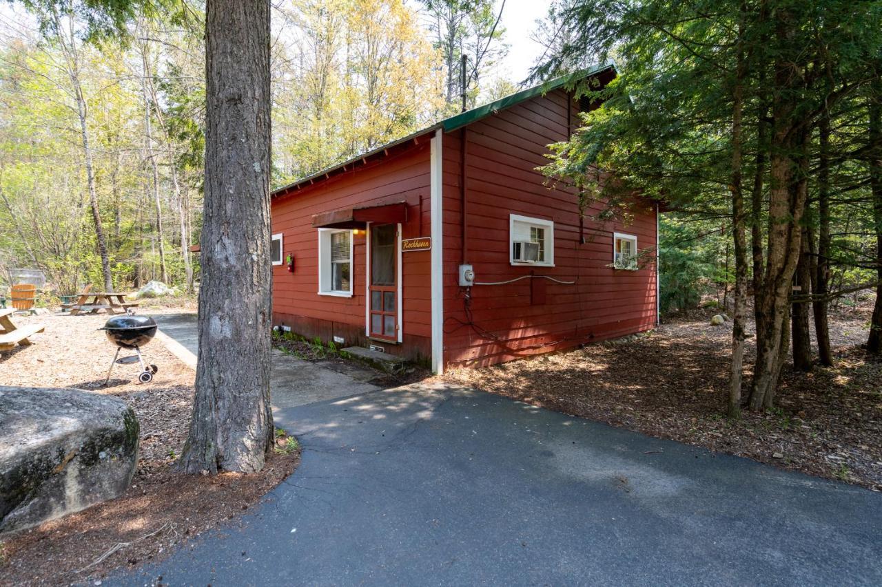 Hide-A-Way Waterfront Cottages Lake Luzerne Exterior photo